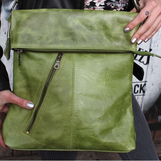 Amelie Messengerbag Crossbodystyle Apple Green Leather