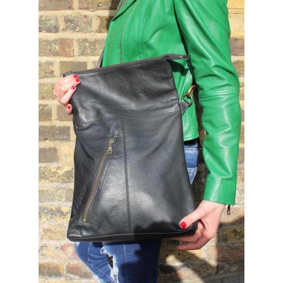 Amelie Black Leather Messenger Bag