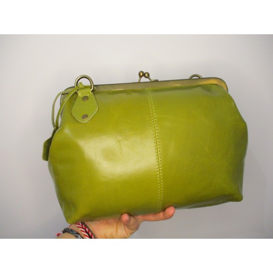 Athina Apple Green Kiss Clasp Frame Bag