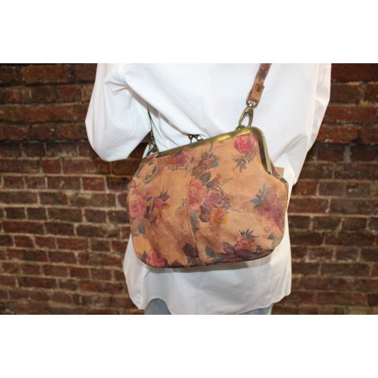 Athina Kiss clasp Handbag Floral Leather
