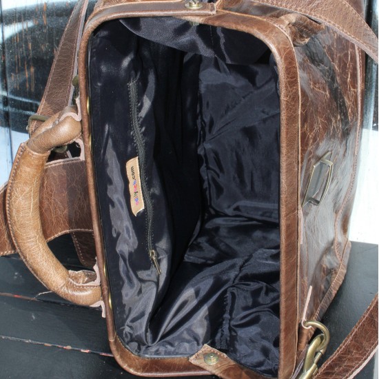 Doctor Bag Medium Dark Brown Leather