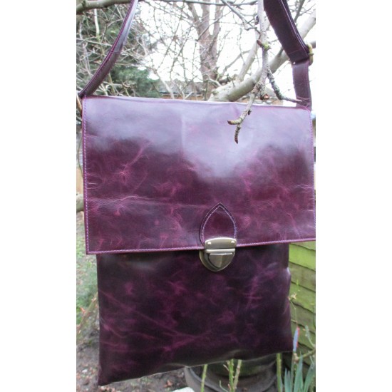 Envelope Large Messenger bag with attached purse