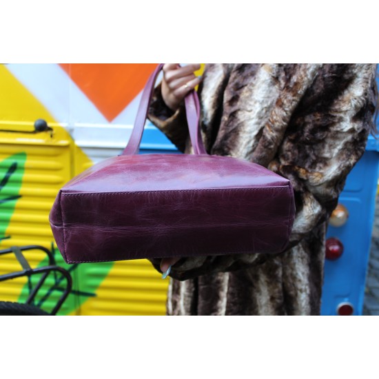 Maya Medium Clipframe Bag Purple Leather
