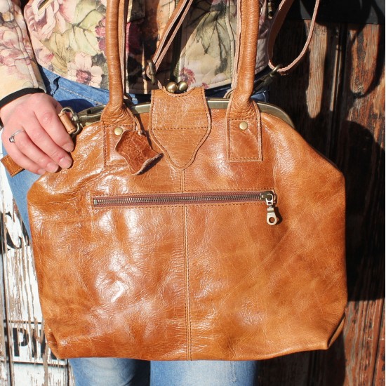 Lucy Frame Bag Tan Scrunchy Leather 
