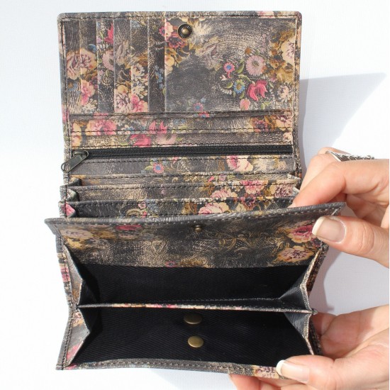 Madamzel Vintage Floral Leather Wallet