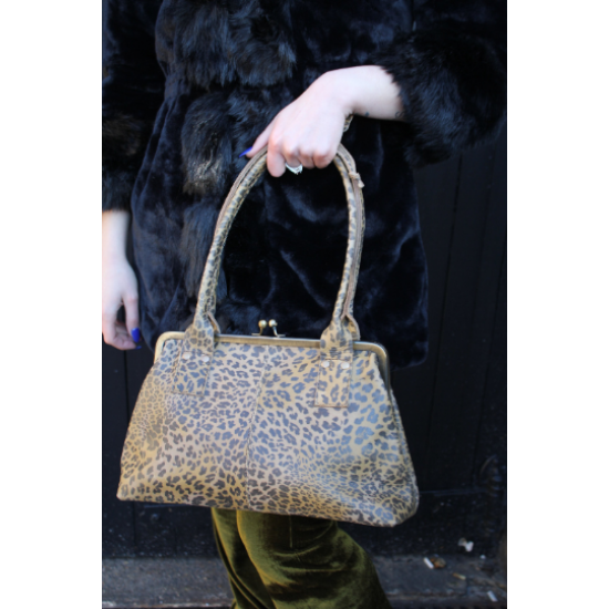 Doris Shoulder Bag Clipframe Dark Leopard Print Leather