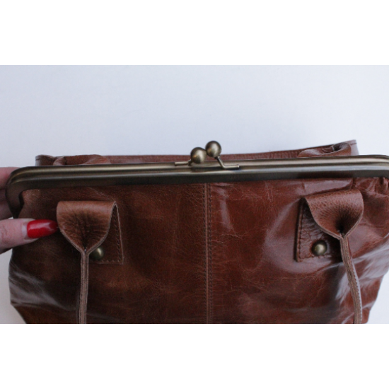 Doris Shoulder Bag Clipframe Tan Smooth Leather