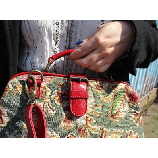 Minidoc Doctor Bag Tapestry and Leather Laura Rose