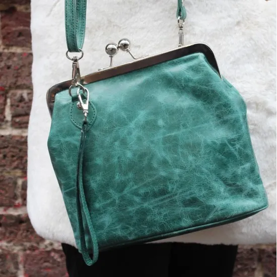 Japanese Floral Boston Bag Odilynch Leather Top Clip Clasp bag Japanese Floral Boston Bag Odilynch Leather Top Clip Clasp bag