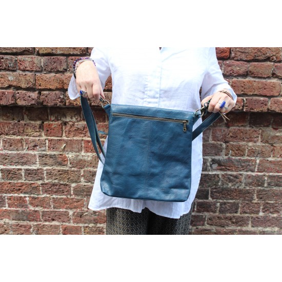 Amelie Zip Fold Over bag blue 