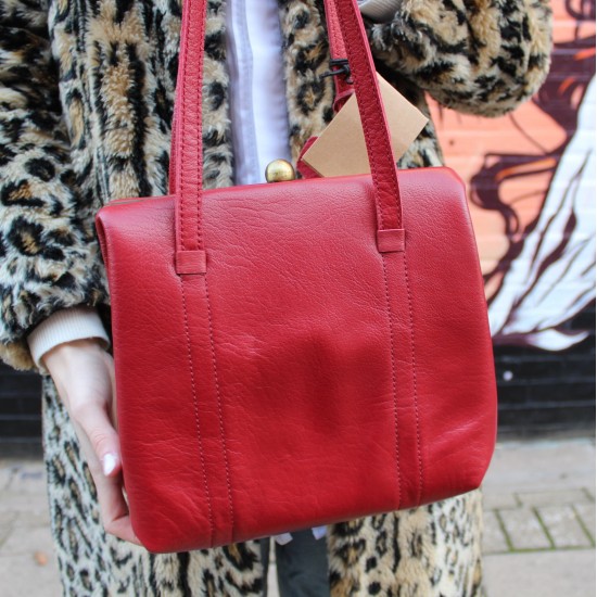 Dolly Top Clip Bag Red 