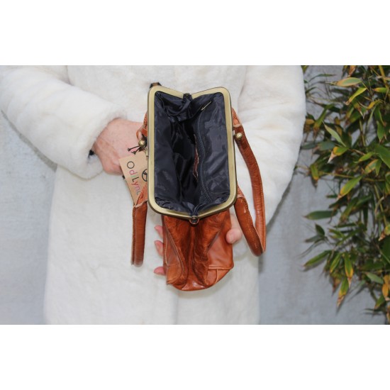 Kate Kiss Lock bag brown medium 