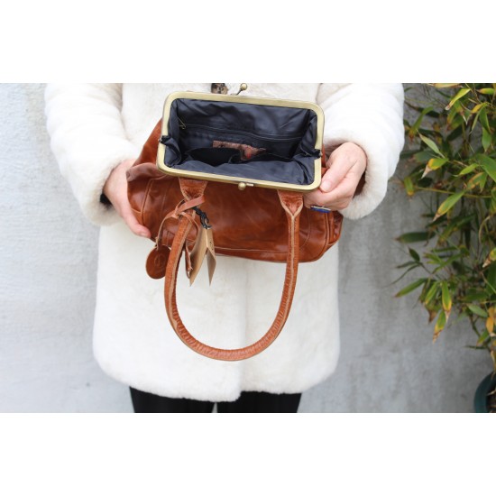Kate Kiss Lock bag brown medium 