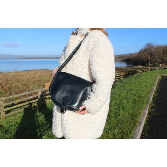 Isabelle saddle bag navy leather