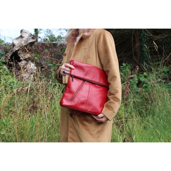 Amelie Flap Zip Messenger bag Red 