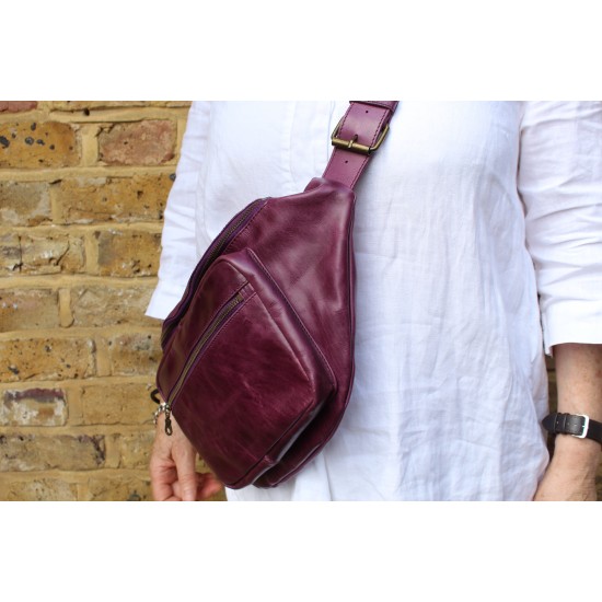 Giant zipped bum bag purple leather